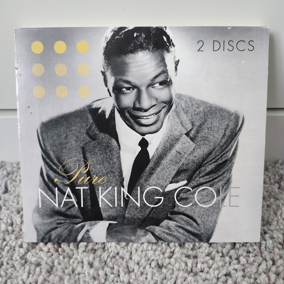 Live CD Set - White and Gold - Picture 2 of 6